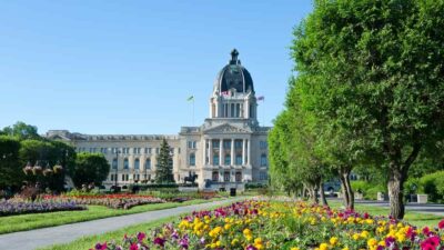 Saskatchewan invites 299 Express Entry candidates in latest PNP
